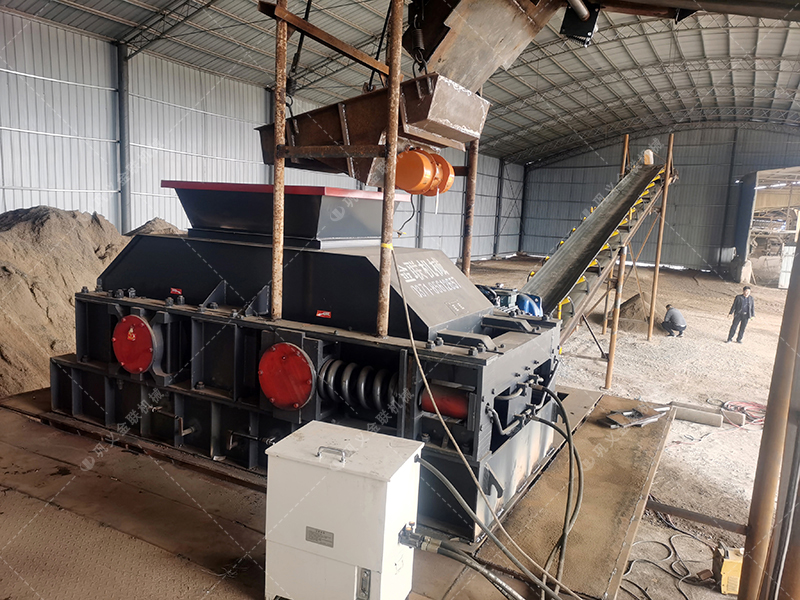 鵝卵石對輥破碎機介紹，為什么選擇金聯機械？