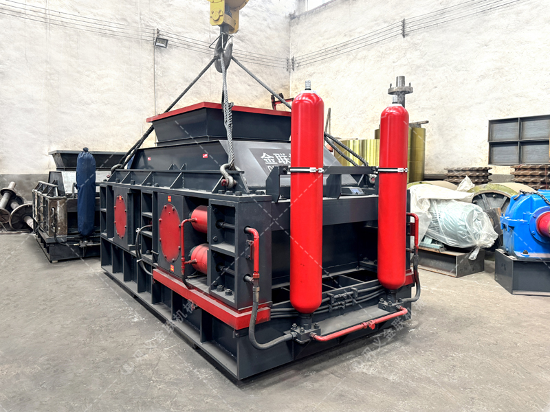 砂石級配不合理拖垮混凝土質量?液壓對輥制砂機能否破解這一難題? 砂石級配不合理拖垮混凝土質量?液壓對輥制砂機能否破解這一難題?